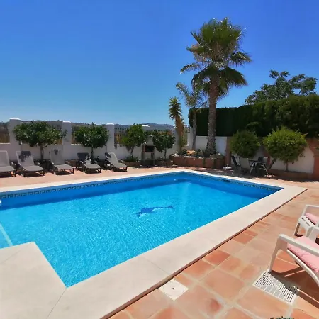 Grande - Cala Golf * La Mairena
